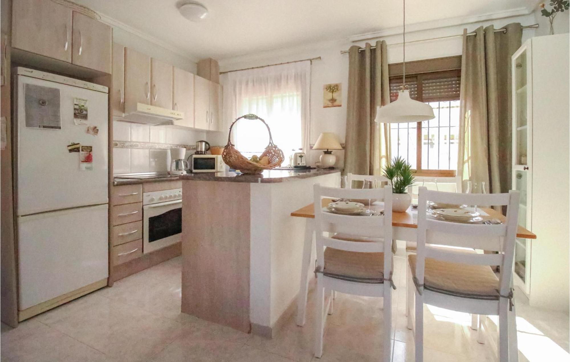 Amazing Apartment In Rojales With Kitchenette מראה חיצוני תמונה